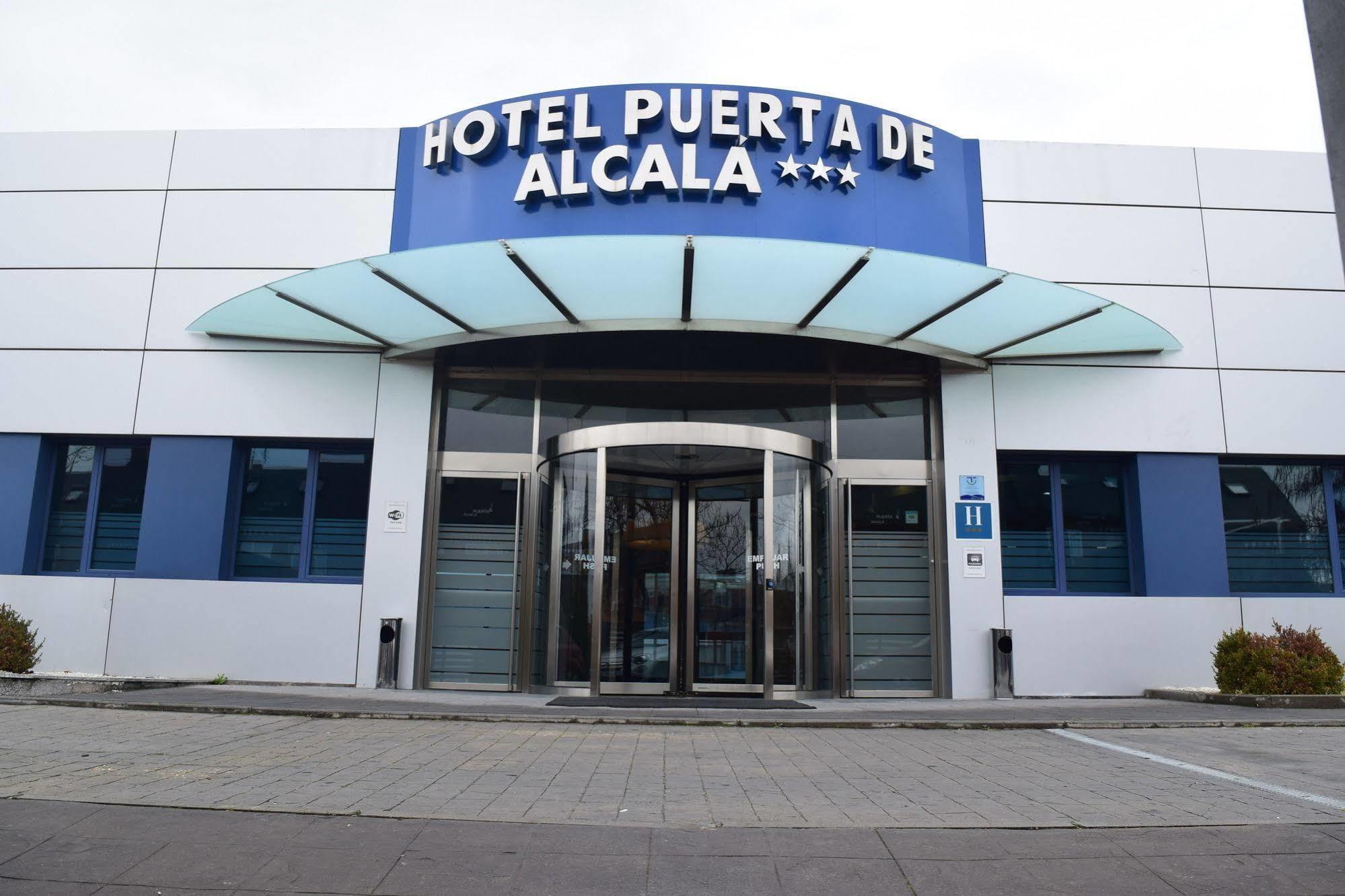 Hotel Puerta De Alcala 阿尔卡拉德荷那利斯 外观 照片